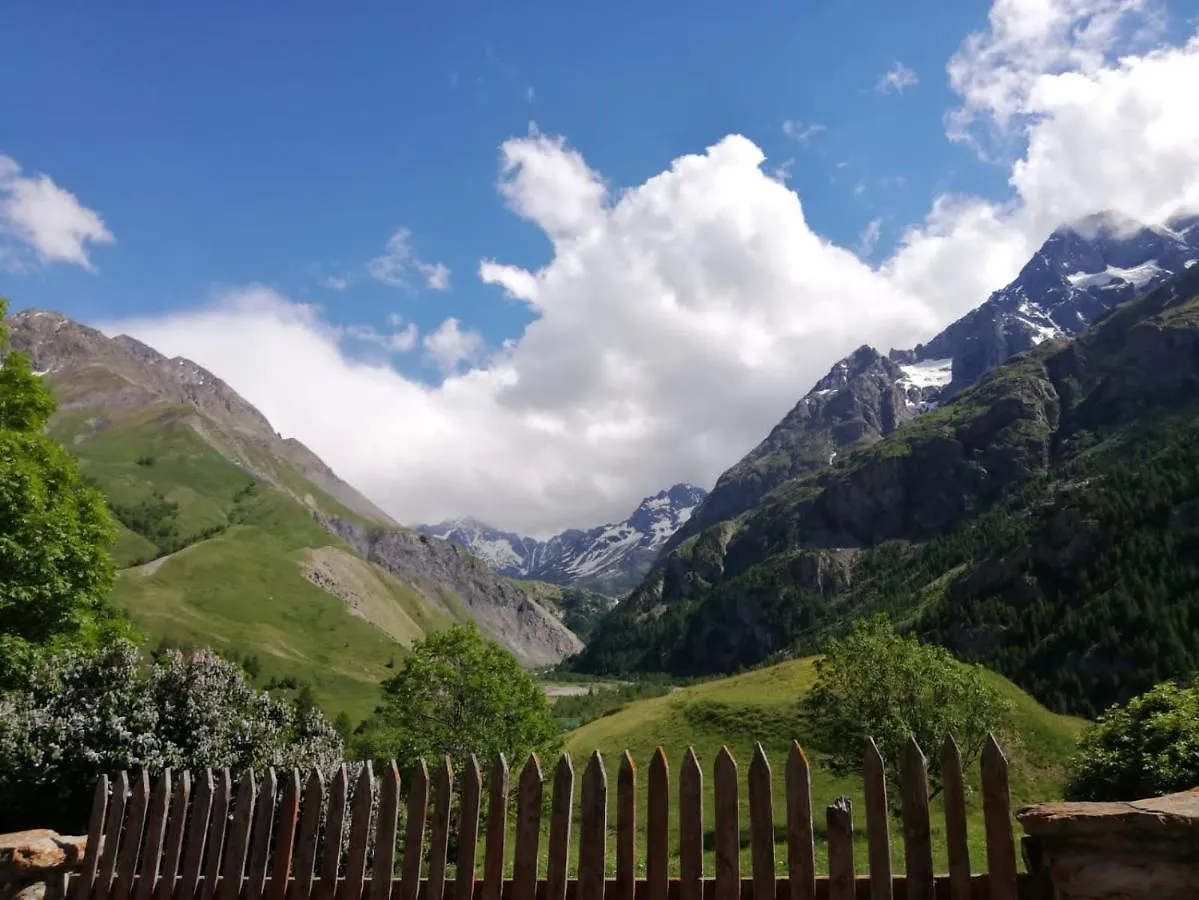 Chalet Refuge- Gite Le Pas De L'Ane Villar-d'Arene France